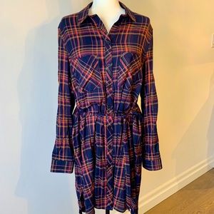 NYGARD Hi-Lo Plaid Tunic